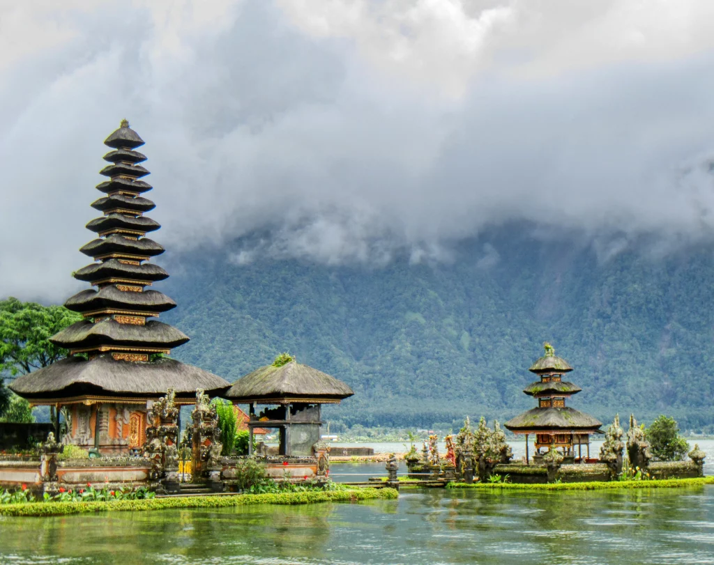 Ulun Danu Beratan Temple in Bali with mountains in the background