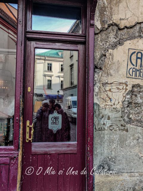 Café Camelot entrance