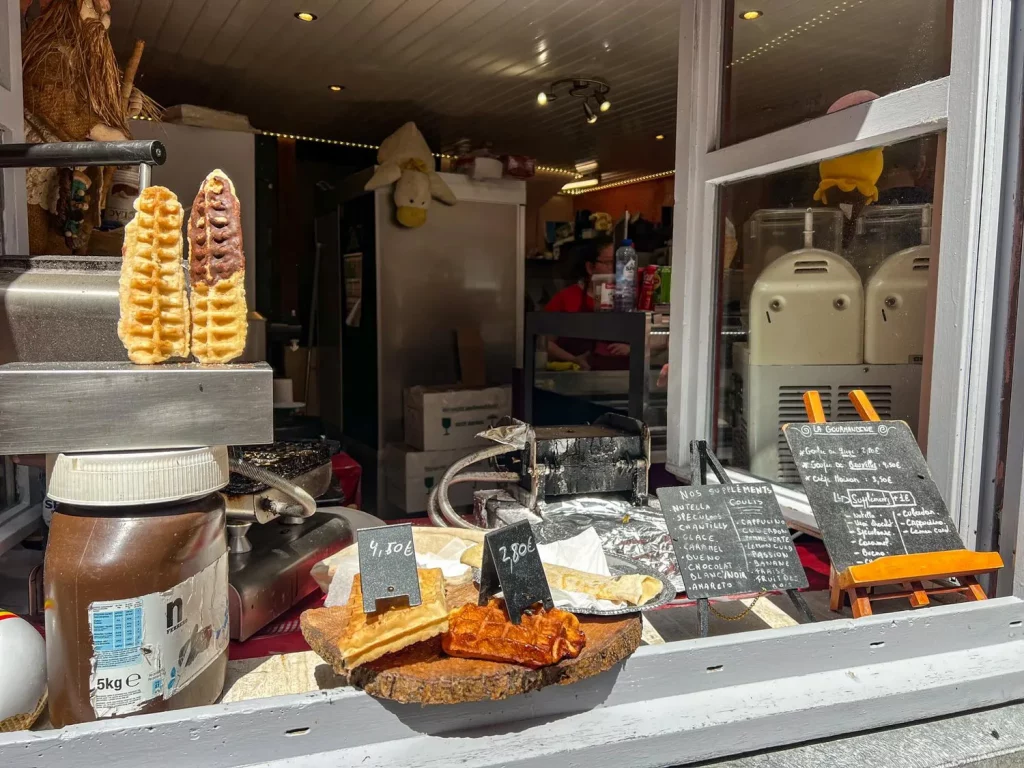 Belgium Durbuy small window serving sweets